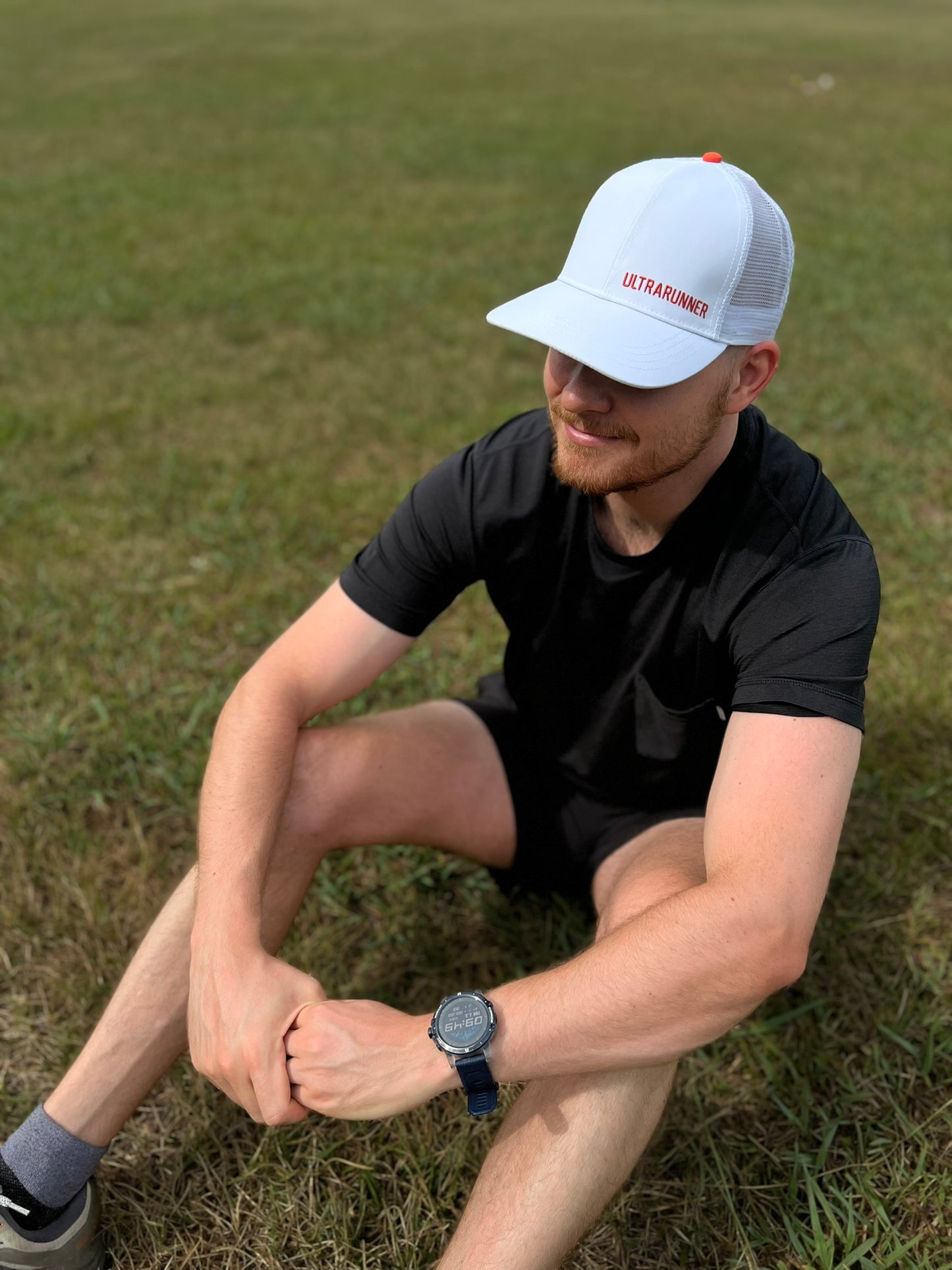 'UltraRunner' Running Trucker Hat - Light Gray