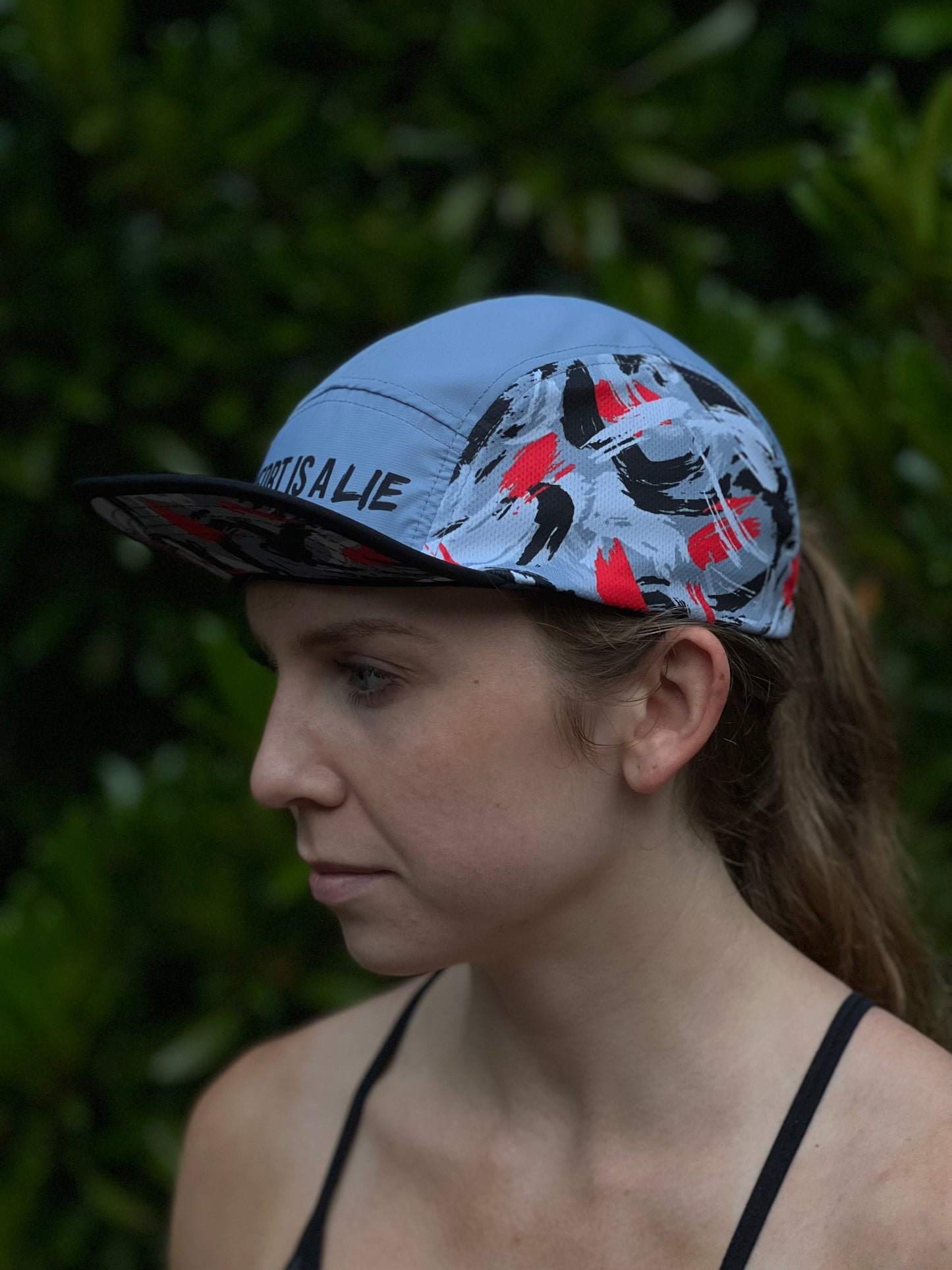 'Comfort Is A Lie' 5 Panel Running Hat - Blue/Red Brush