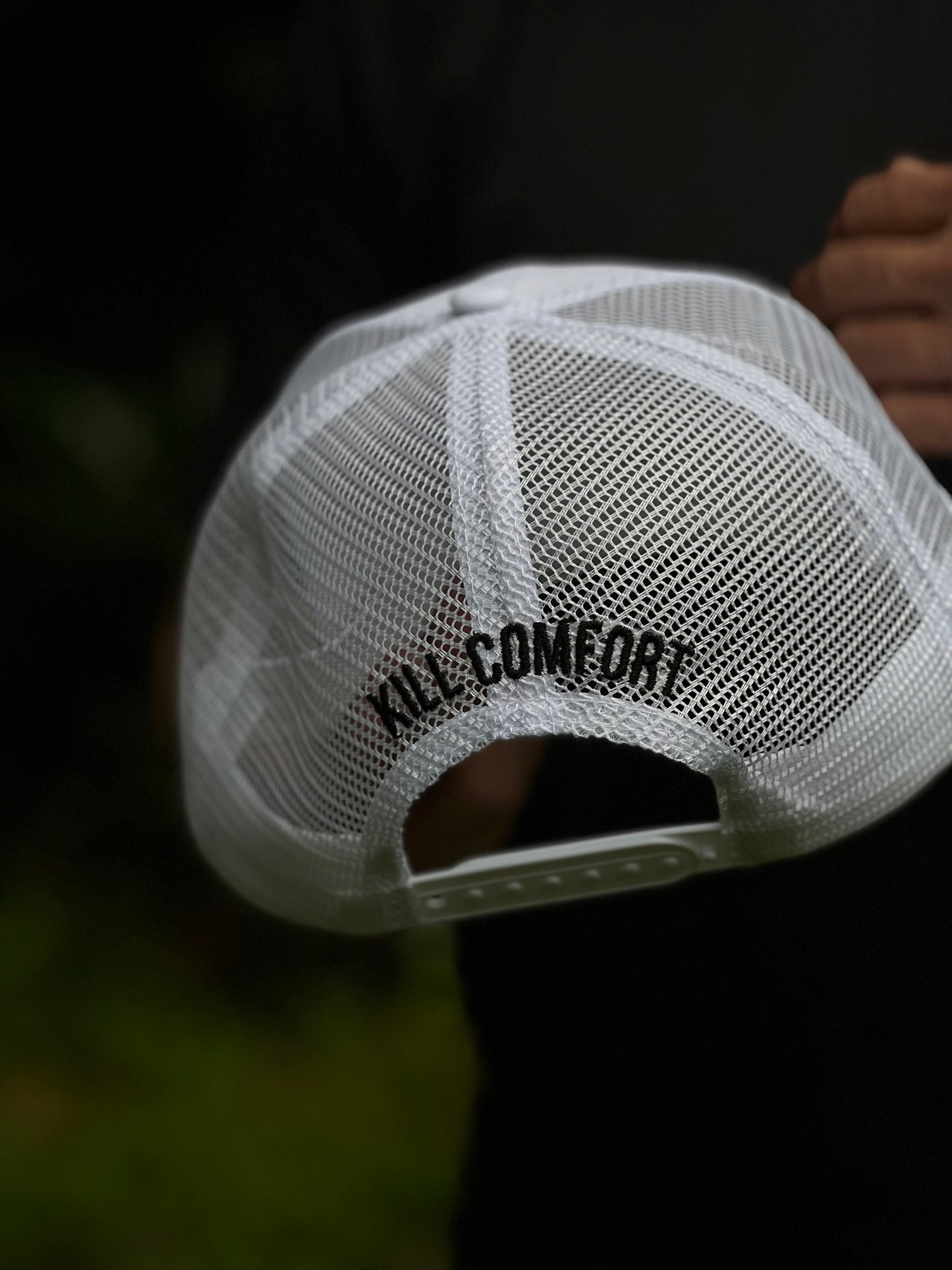 'Kill Comfort' Running Trucker Hat - White