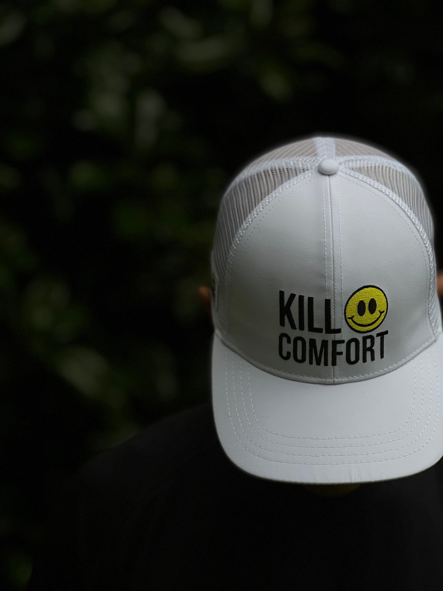 'Kill Comfort' Running Trucker Hat - White