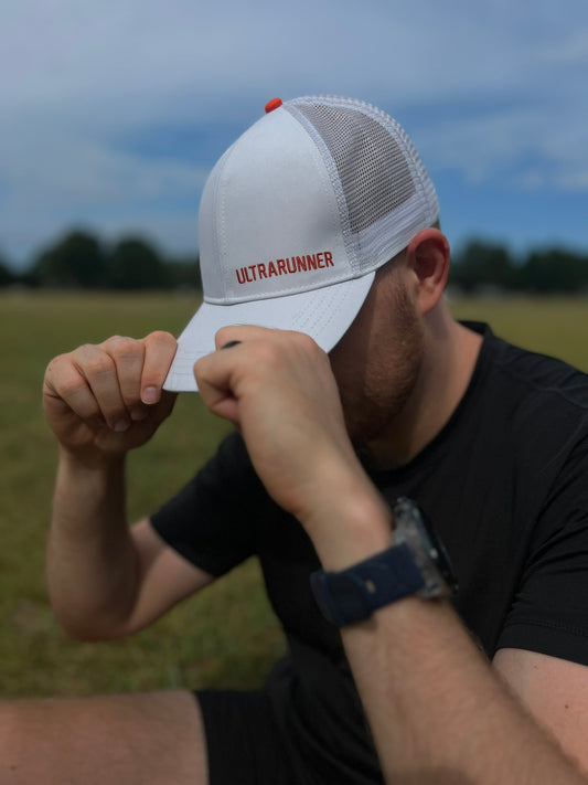 'UltraRunner' Running Trucker Hat - Light Gray