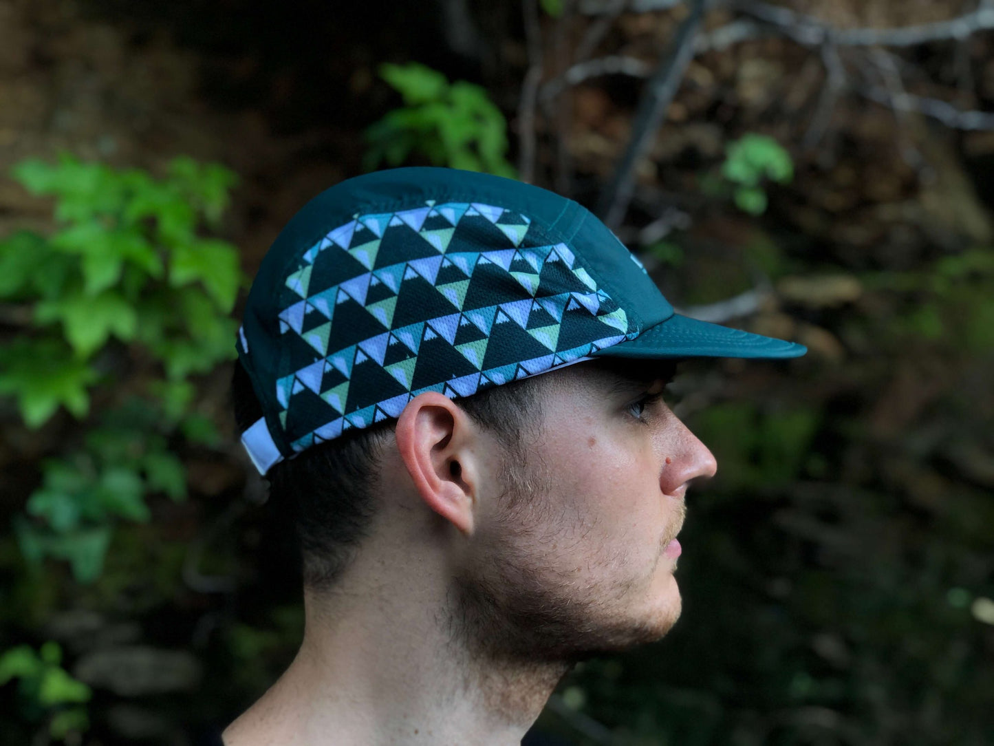 Geometric 5 Panel Running Hat - Green Mountains