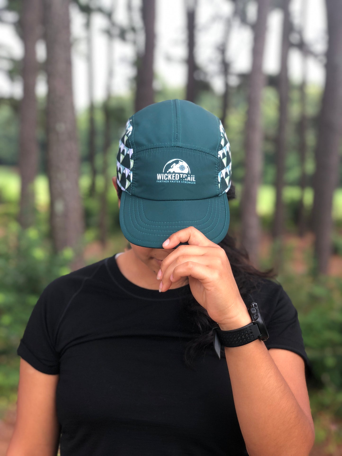 Geometric 5 Panel Running Hat - Green Mountains