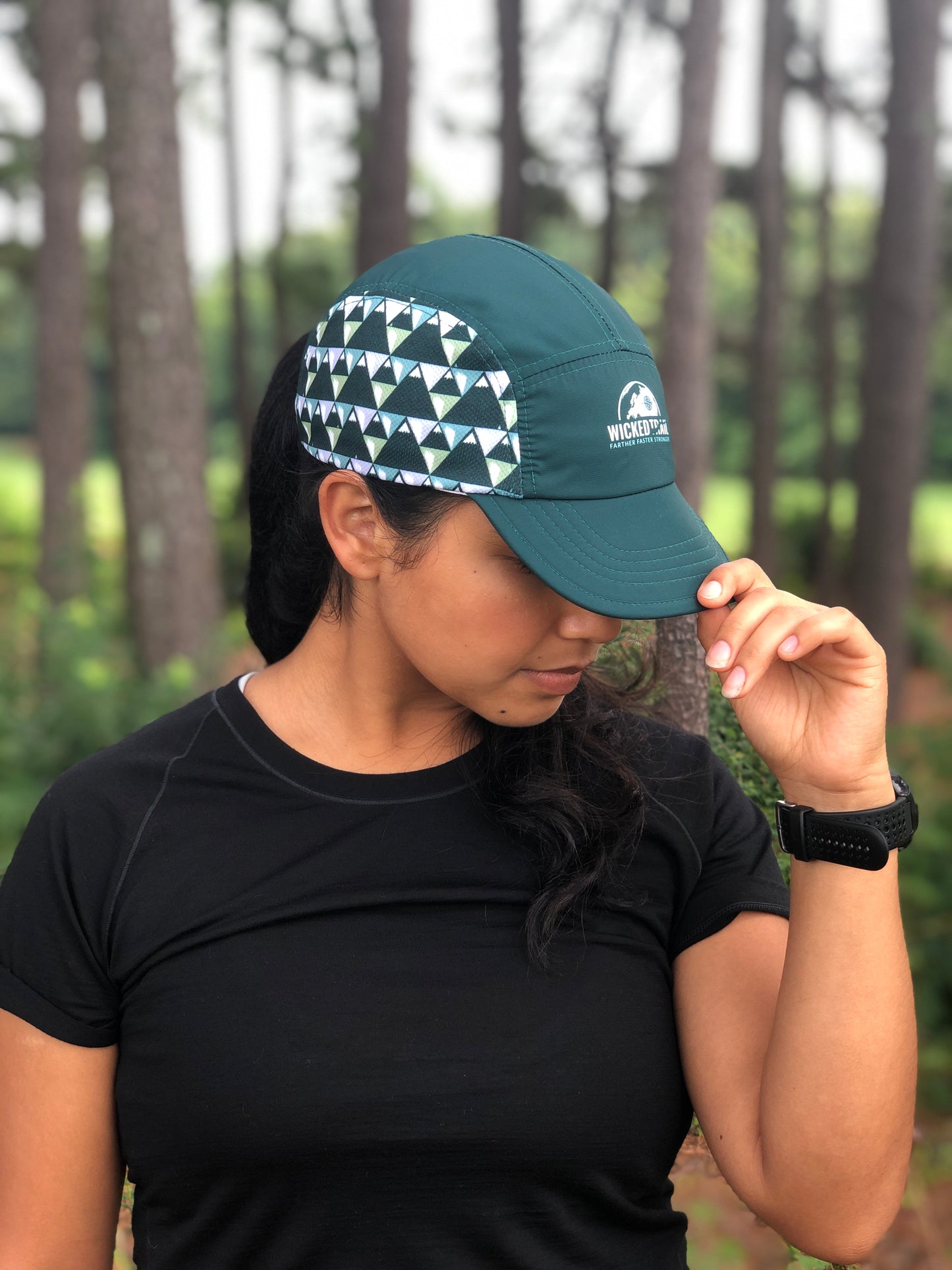 Geometric 5 Panel Running Hat - Green Mountains