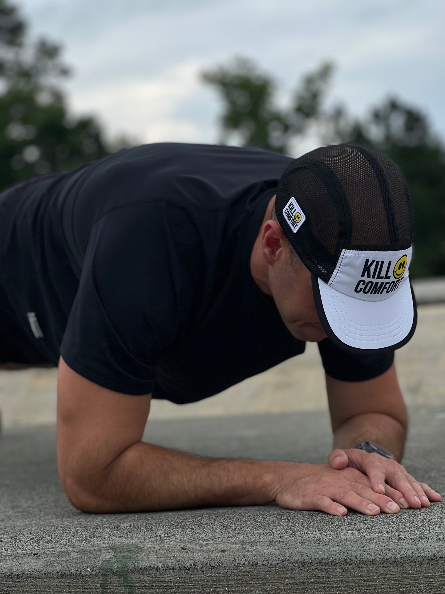 'Kill Comfort' Mesh Running Hat - Black/White