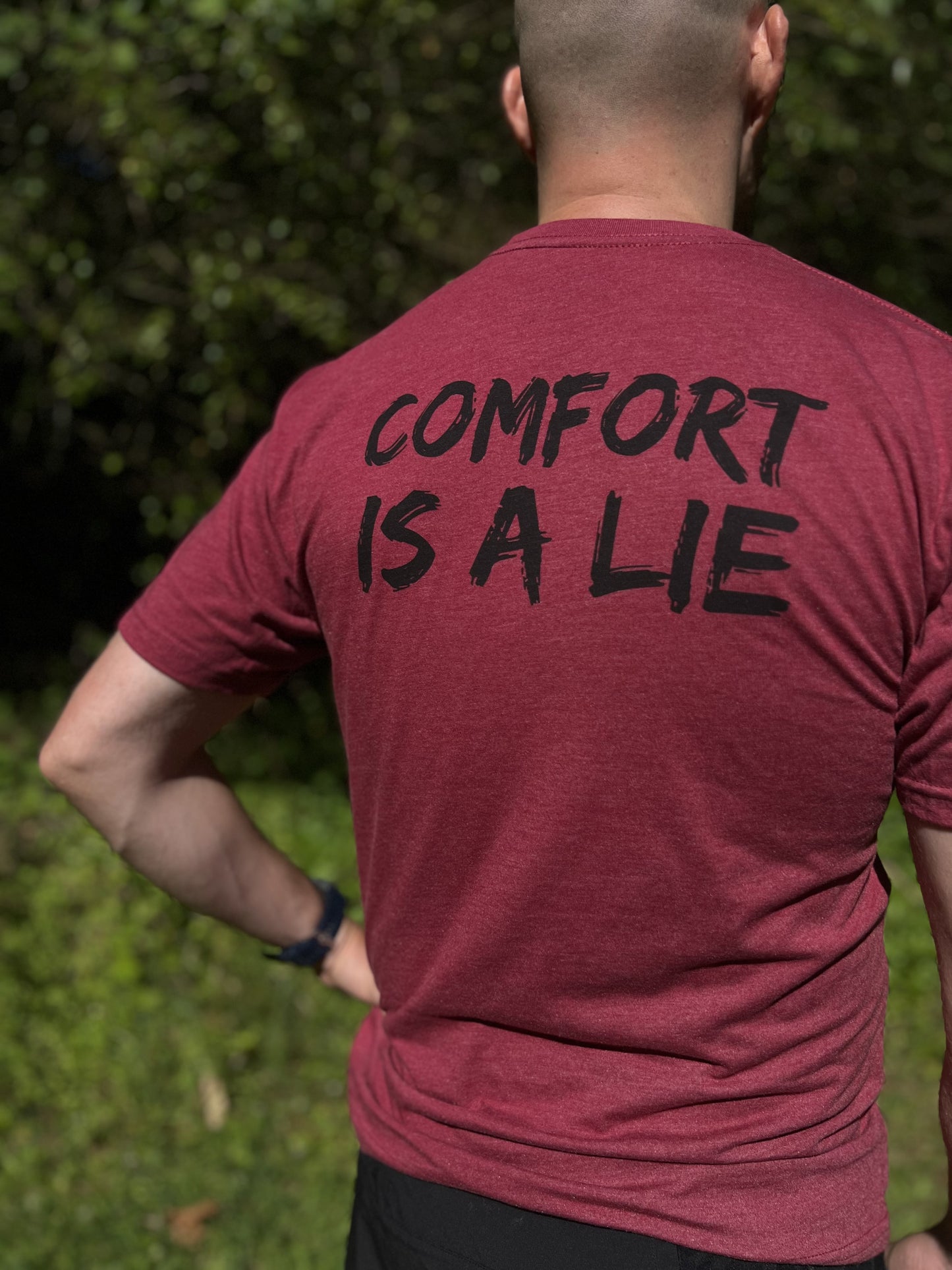 'Comfort Is A Lie' Strength Tee - Cardinal